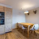 Apartamento 2 Bedroom - Close Lift - R27