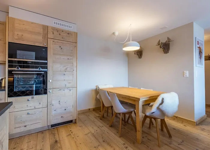 아파트 2 Bedroom - Close Lift - R27