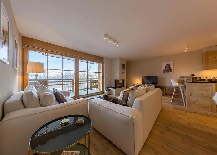 2 Bedroom - Close Lift - R27 아파트 *