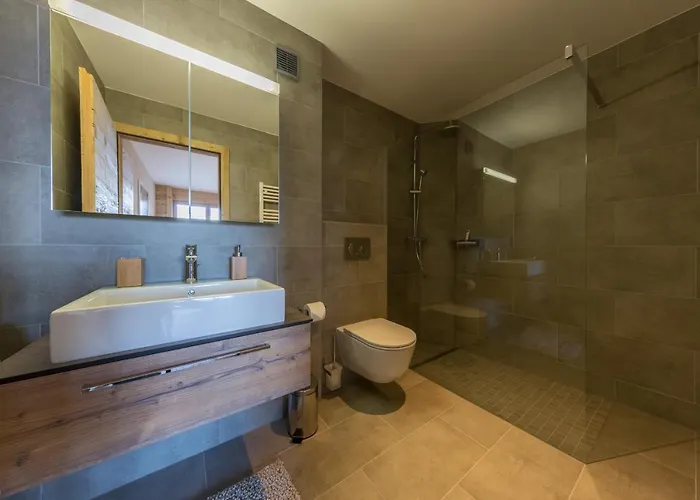 아파트 2 Bedroom - Close Lift - R27